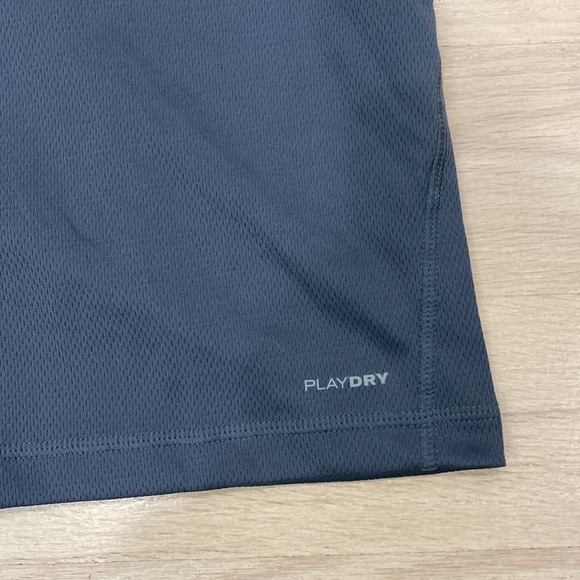 Reebok Athletic PlayDry - Medium T-Shirt - Picture 7 of 7